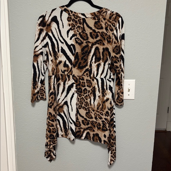 Chaus Flowly Leopard Print Women's Top Size: Large - Picture 2 of 4